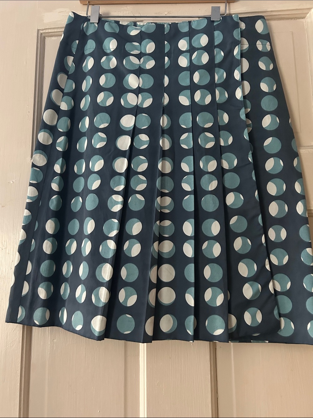Club Monaco Navy Circle-Print Pleated Skirt with Teal and White Dots
